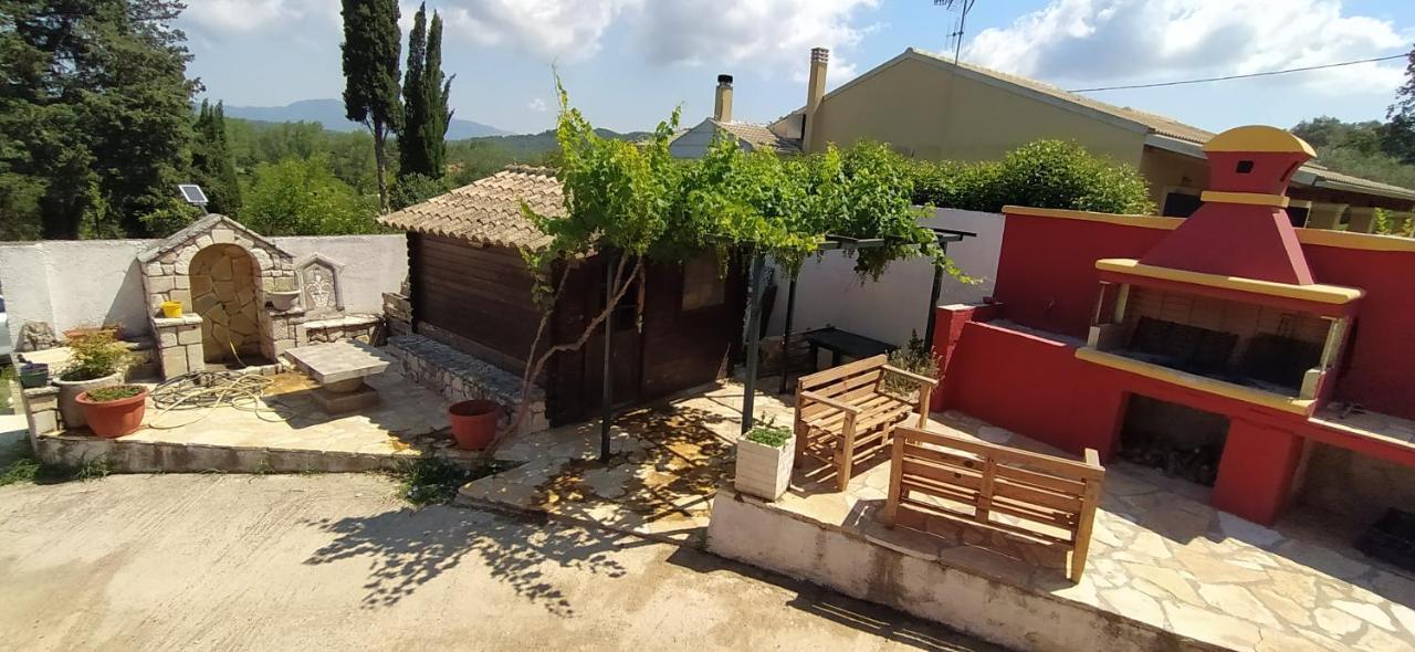 House In The Country Guest House Vatos Luaran gambar