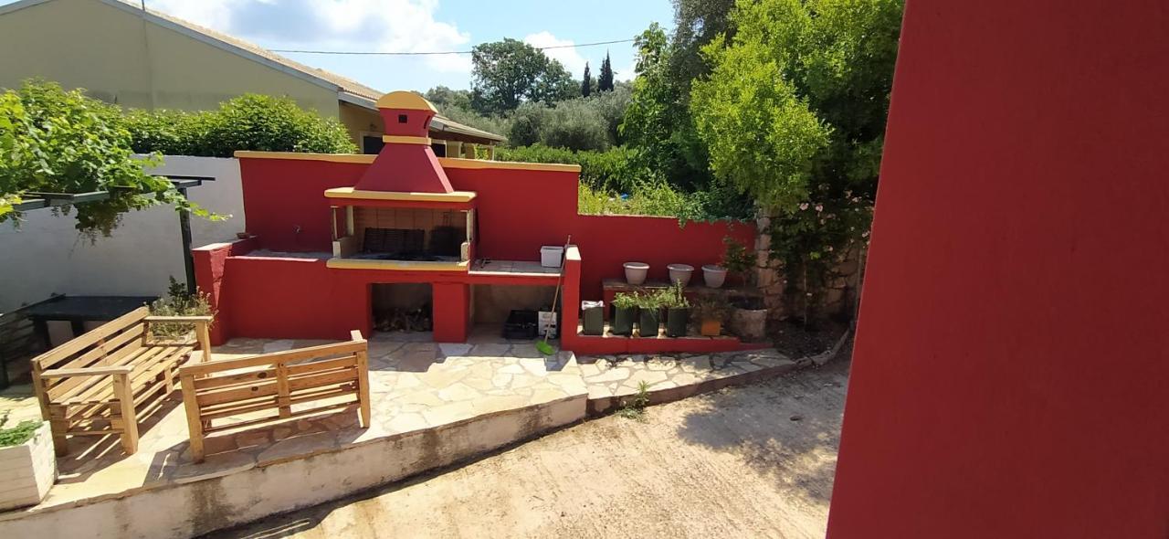 House In The Country Guest House Vatos Luaran gambar